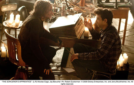 el-aprendiz-de-brujo-the-sorcerers-apprentice-resena-foto1