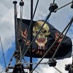 piratas-del-caribe-4-bandera-barbanegra