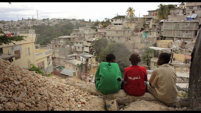 tres-ninos-sobre-los-ninos-de-haiti-despues-del-terremoto