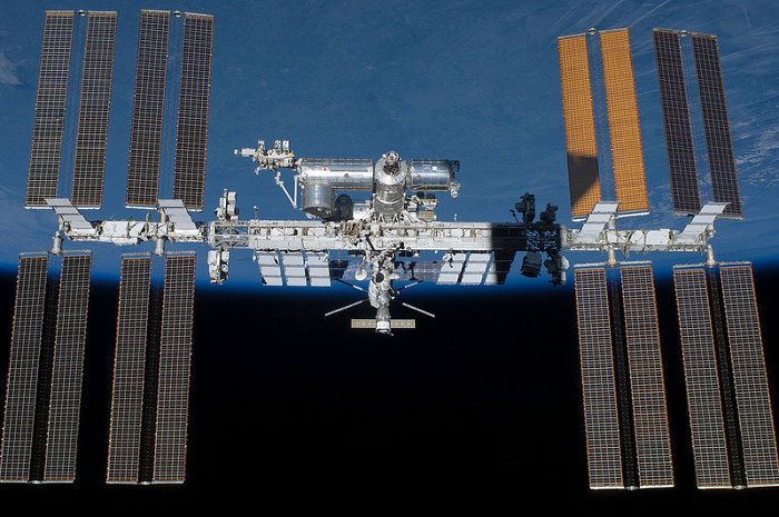 gravity-nasa-felicita-a-gravity-publicando-imagenes-reales-del-espacio-galeria-10